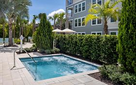 Resort Style - Pool View - Hotub - Moffitt - Pet - Mid Term Rental - Gated - Gym - Wifi - Usf - Elevators - Long Stay